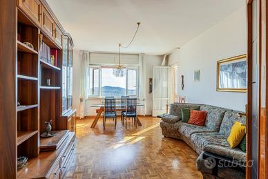 ARREDO SALONE COMPLETO