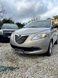 Lancia Ypsilon 1.2 69 CV 5 porte Platinum