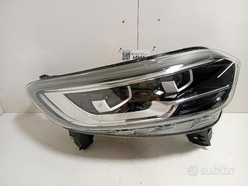 FANALE ANTERIORE DX RENAULT Kadjar Serie 260105759