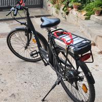 Bicicletta elettrica  con pedalata assistita