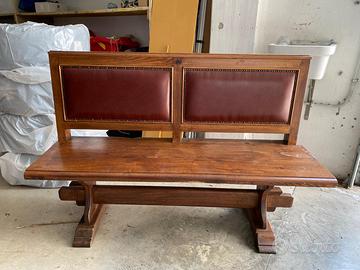 Panche in legno e pelle