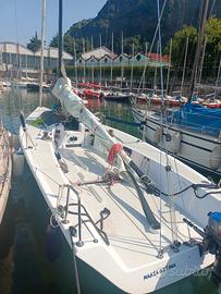 Barca vela Keeler 28