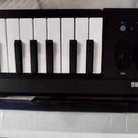 tastiera nuova con scatola 150 euro