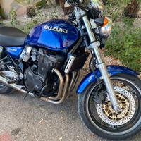 Suzuki GSX 750 Inazuma FMI