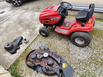 trattorino taglierba carte da sistemare