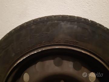 4 Gomme invernali Nexen 165/70 R14 81T + cerchioni