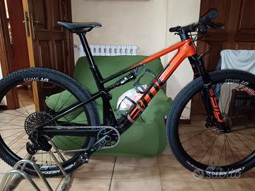 BMC FOURSTROKE 01 ONE TAGLIA M CON O SENZA RUOTE
