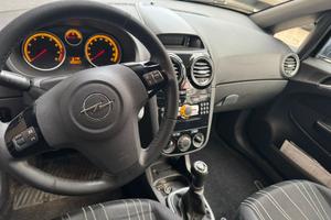 Opel Corsa 1.2 Gpl-Tech