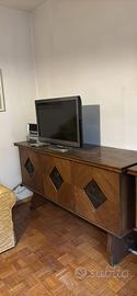 Credenza vintage in legno massello con inserti dec