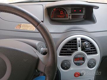 Modus 15 diesel  ott.2006 101000 km