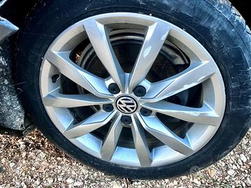 CERCHI E GOMME VOLKSWAGEN PASSAT GOLF R 17 - CAY