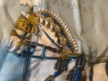 Foulard in pura seta di Hermes Paris 