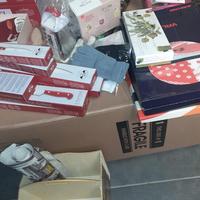 Stock materiale per mercatino oltre 400 pezzi.