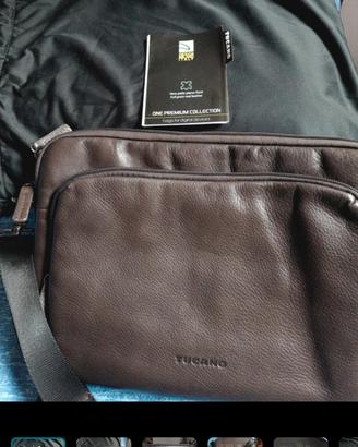 Borsa Tucano One Premium Sleeve  vera pelle