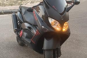 Tmax 500 2006