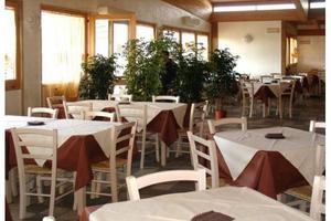 Attività / Licenza di 360 m² con 4 locali a Viareg