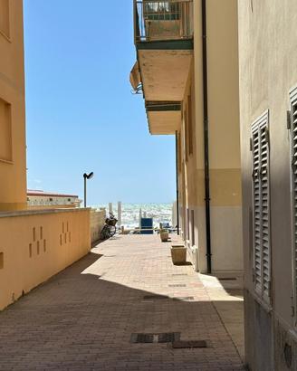 Trilocale 30 m dalla spiaggia SETTEMBRE