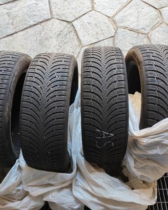 4 gomme invernali