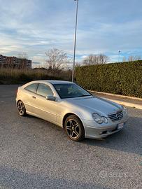 Mercedes c sportcoupe 200 kompressor gpl