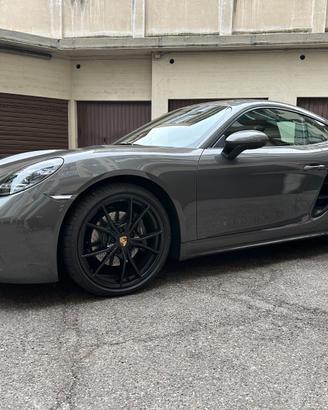 PORSCHE 718 CAYMAN 2.0 PDK – 300 CV – 2024 