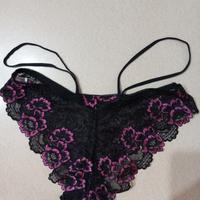 Brasiliana di pizzo nuovo.