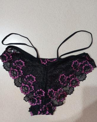 Brasiliana di pizzo nuovo.