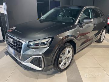 Audi Q2 35 TDI S tronic Identity Black