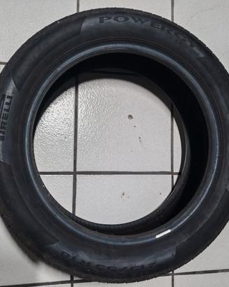 4 pneumatici Pirelli Powergy a 100 €