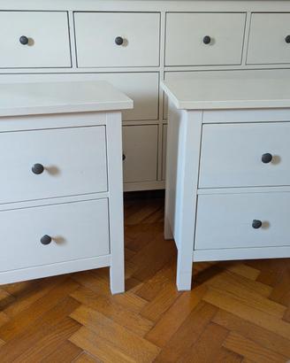 Cassettiera e/o comodini Ikea HEMNES
