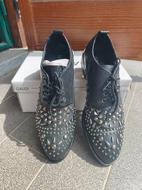 Gaudì Scarpe Stringate Vera Pelle Borchie Tg. 40