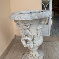 Vaso antico con decorazioni