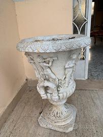 Vaso antico con decorazioni