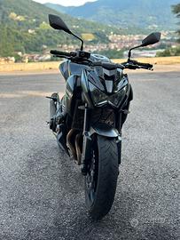 KAWASAKI Z800 ABS - Marzo 2015 - 31.000 km - Nero