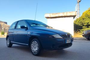 Lancia Y 1.2 con servosterzo pochissimi km