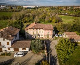 Porzione di Casa con ampio terreno