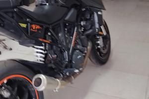ktm 1290 super duke r