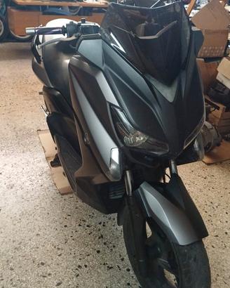 RICAMBI YAMAHA XMAX 125 250 400 14-17