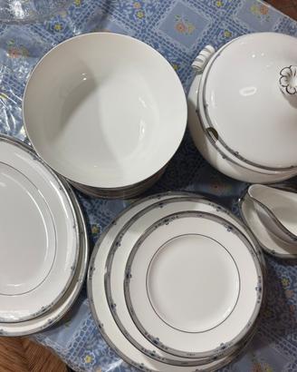 Servizio di piatti wedgwood amherst