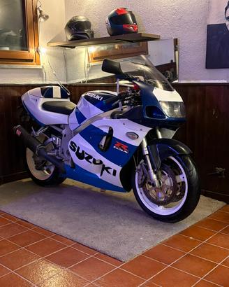 Suzuki gsx-r 750 SRAD
