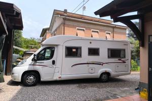 Camper 7087F