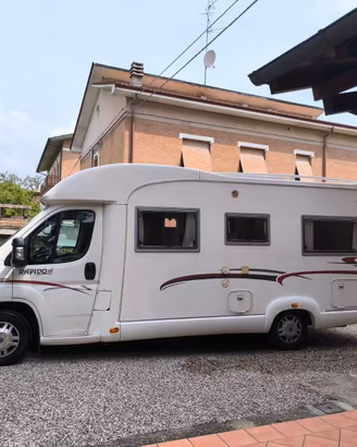 Camper 7087F
