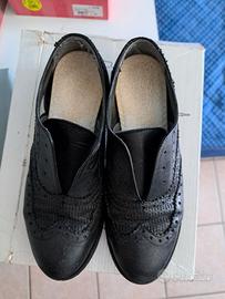 scarpe colore nero