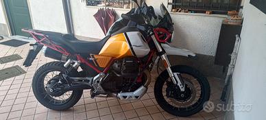 V85TT Evocative Graphics