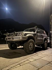 Nissan patrol gr61