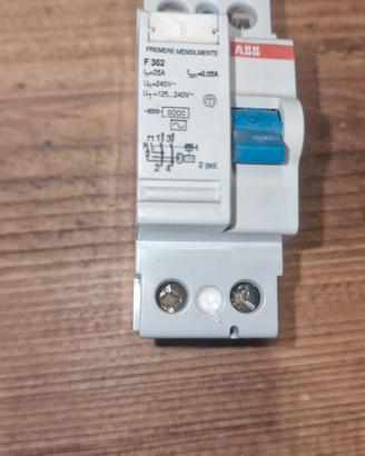 ABB F362 interruttore differenziale