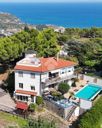 VILLA SINGOLA A CIPRESSA