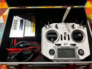 Radiocomando FrSky Taranis Q X7 + carica Lipo