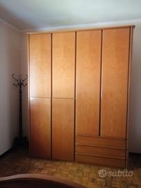 Armandio cassettiera specchio e letto senza doghe