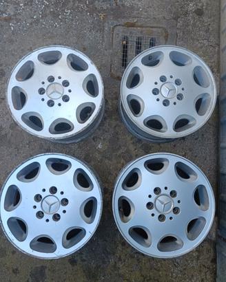 Cerchi in lega Mercedes 15"