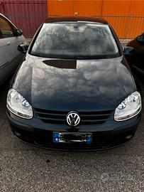 VOLKSWAGEN Golf 5ª serie - 2004